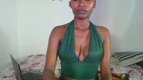 sexxypixie online show from April 4, 8:40 pm