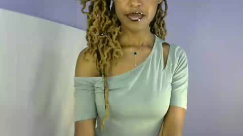 Snapshot of sexy_b7 chatting on September 12, 9:44 pm kiki online show from September 12, 9:44 pm