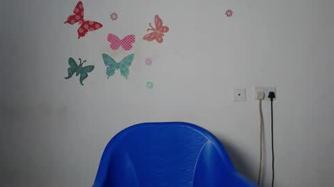 sexy_bluey247 online show from December 20, 5:11 am