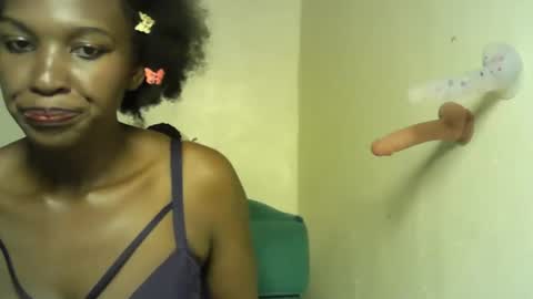 sexy_chocoy05 online show from January 10, 10:58 pm