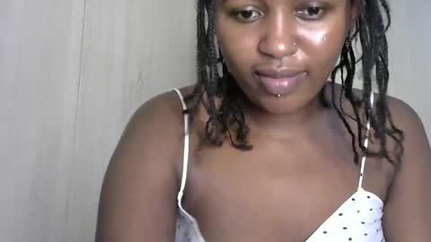 Snapshot of sexy_ebony_bliss chatting on February 1, 6:29 pm adasa online show from February 1, 6:29 pm