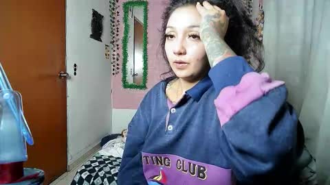 sexy lolas online show from October 3, 3:55 am