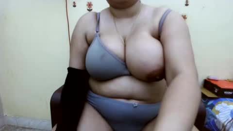 sexy_mandakini online show from May 12, 5:19 pm