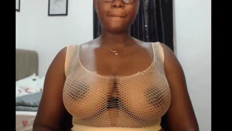 zoe online show from April 22, 7:05 am