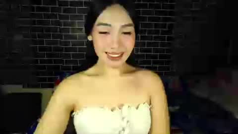 hi im queenie online show from July 10, 6:36 am
