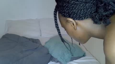 Snapshot of sexy_shay209 chatting on October 26, 7:04 am shay online show from October 26, 7:04 am