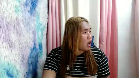 SOFIE  The woman who lives in the province online show from June 7, 3:08 pm