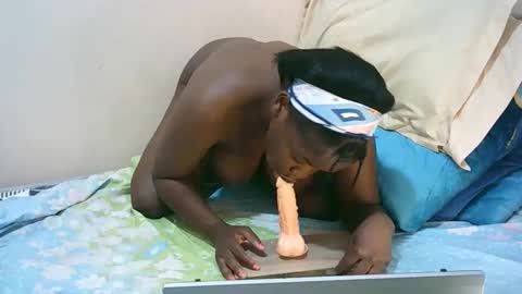 Tiffah online show from December 13, 8:59 pm