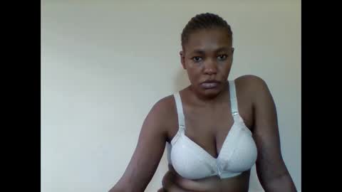 sexyapple2002 online show from March 13, 5:42 am