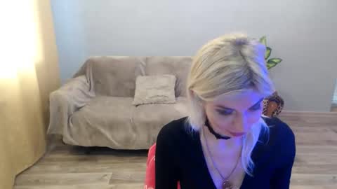 sexybeatriice online show from March 17, 7:34 am