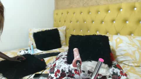 sexybootiex online show from February 28, 11:37 pm