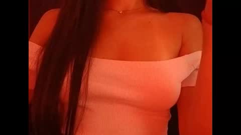 Snapshot of sexyideusa chatting on December 17, 5:15 pm Sexy online show from December 17, 5:15 pm