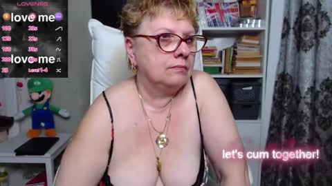 sexylynette4u online show from February 6, 8:18 am
