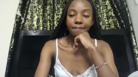 nanaa online show from January 18, 8:27 pm