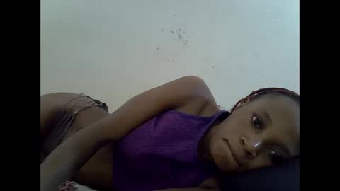Snapshot of sexypetite4 chatting on September 10, 5:51 am SHARON online show from September 10, 5:51 am