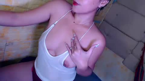 Snapshot of sexypinaymiya chatting on January 11, 11:23 am Miyah online show from January 11, 11:23 am