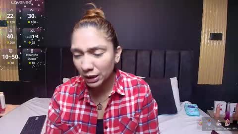Snapshot of sexyrachel_ chatting on October 6, 12:11 pm R A C H E L online show from October 6, 12:11 pm