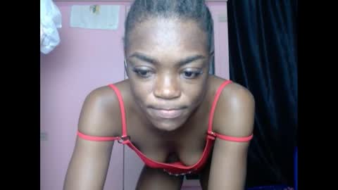 Snapshot of sexyxbunnyxx chatting on January 11, 11:56 pm Blue online show from January 11, 11:56 pm