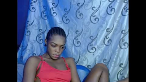 Snapshot of sexyxbunnyxx chatting on January 22, 9:00 pm Blue online show from January 22, 9:00 pm