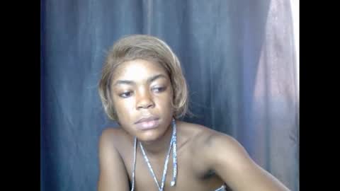 Snapshot of sexyxbunnyxx chatting on February 24, 5:20 pm Blue online show from February 24, 5:20 pm