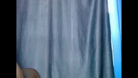 Snapshot of sexyxbunnyxx chatting on February 24, 7:09 am Blue online show from February 24, 7:09 am