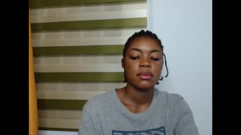Snapshot of sexyxbunnyxx chatting on October 4, 6:12 pm Blue online show from October 4, 6:12 pm