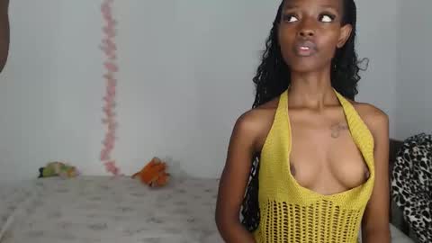 sexyzuriel online show from May 23, 7:01 pm