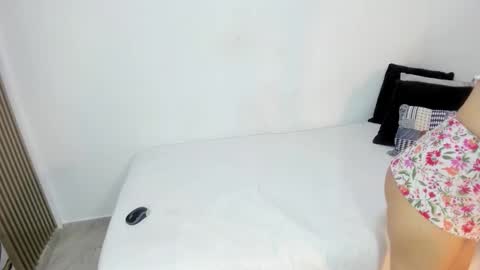 shalomexotic online show from February 21, 12:28 pm