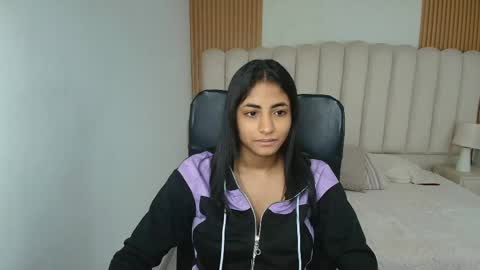 shanelle online show from April 20, 3:09 am