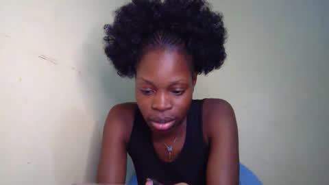 Snapshot of shania_sleigh chatting on March 4, 7:11 pm shania_sleigh online show from March 4, 7:11 pm