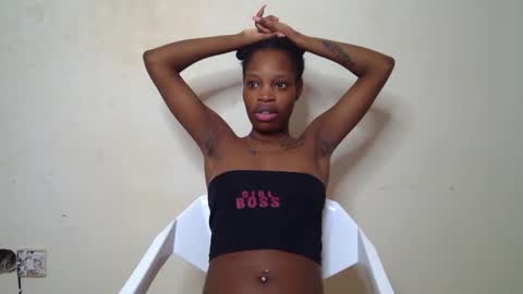 Snapshot of shania_sleigh chatting on December 30, 11:26 am shania_sleigh online show from December 30, 11:26 am