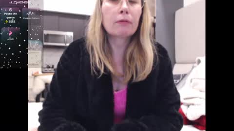 Shannon07 online show from January 19, 1:24 am