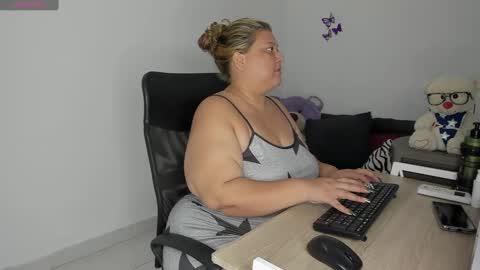 SHANNONBBW online show from December 17, 10:22 pm