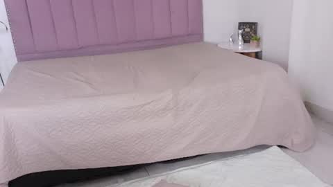 Shanntal  online show from July 9, 8:44 pm