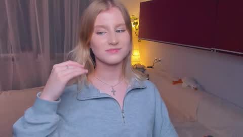 Polly online show from October 30, 11:06 pm