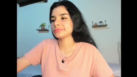 Snapshot of shara_jones chatting on December 12, 6:03 am Sara online show from December 12, 6:03 am