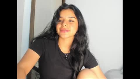 Snapshot of shara_jones chatting on February 16, 6:10 am Sara online show from February 16, 6:10 am