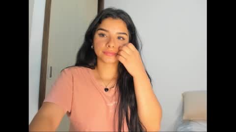 Snapshot of shara_jones chatting on February 21, 6:07 am Sara online show from February 21, 6:07 am