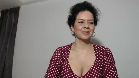 sharickleon11 online show from March 4, 10:49 pm