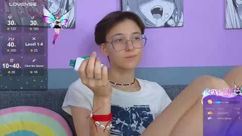 Snapshot of sharli_rose chatting on January 18, 3:59 pm Sharli online show from January 18, 3:59 pm