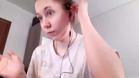 Annette online show from March 31, 6:46 am