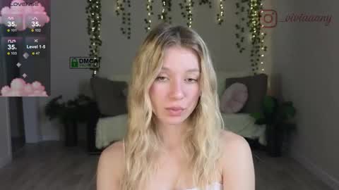 shawty_vi online show from September 19, 4:33 am