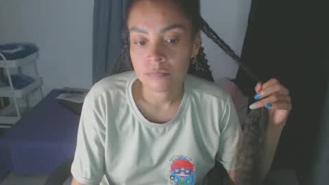 Shayna online show from February 1, 3:52 am