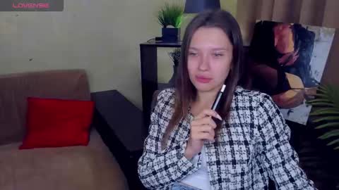 Alexis online show from November 7, 5:02 am