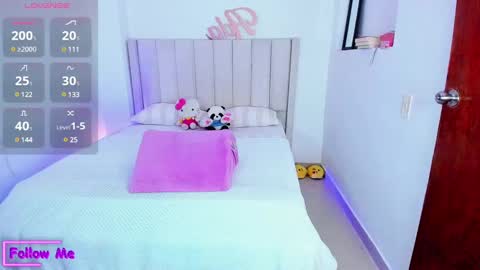 Danna   online show from March 6, 3:02 am