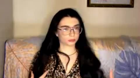 Alice online show from April 15, 6:41 pm