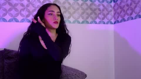 S H E L S Y online show from April 8, 9:06 pm