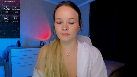 Sheril online show from November 21, 3:03 pm