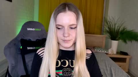 Sweet Sherri online show from April 24, 12:30 pm