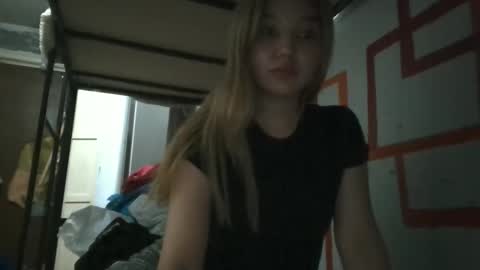 SherrylShaw online show from January 9, 8:24 pm